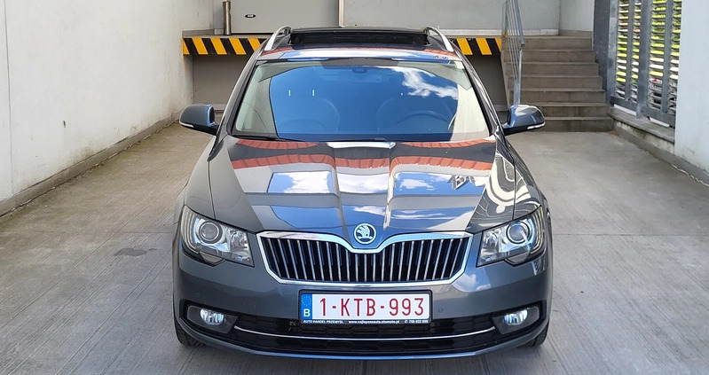 Skoda Superb cena 42558 przebieg: 359859, rok produkcji 2015 z Hel małe 781